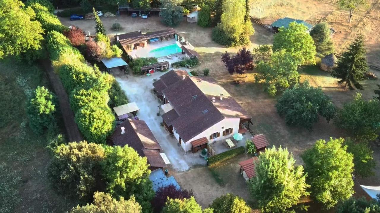 Le Bon Chemin Roulotte Sainte-Nathalène Exterior foto